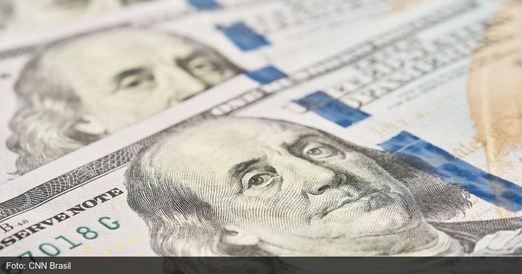 Graficos de mercado financeiro brasileiro, ilustrando dados economicos de julho de 2026