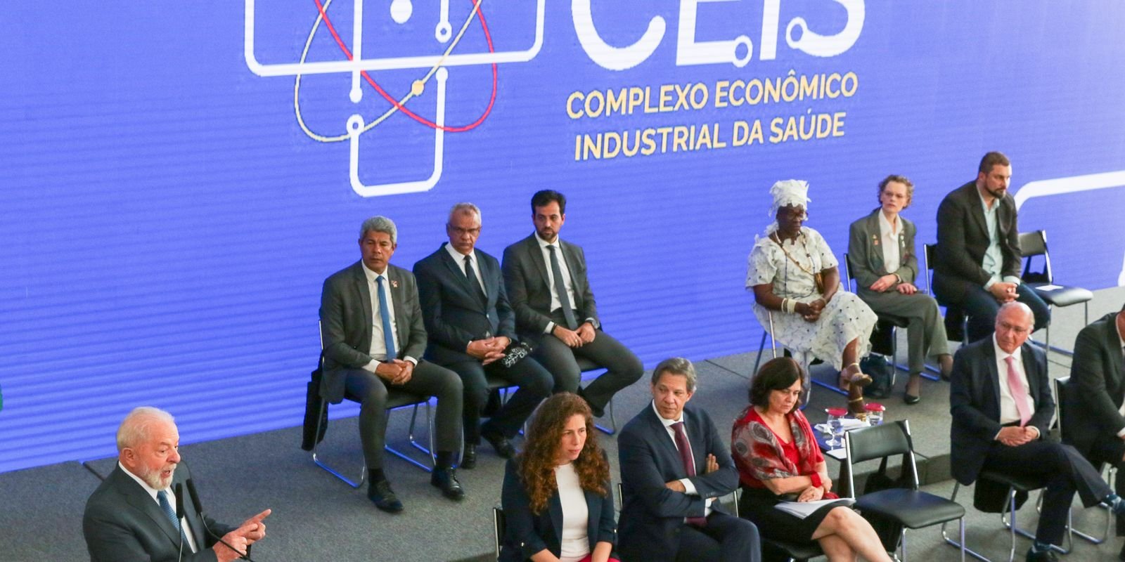 Lançamento do Complexo Econômico-Industrial da Saúde com o presidente Lula